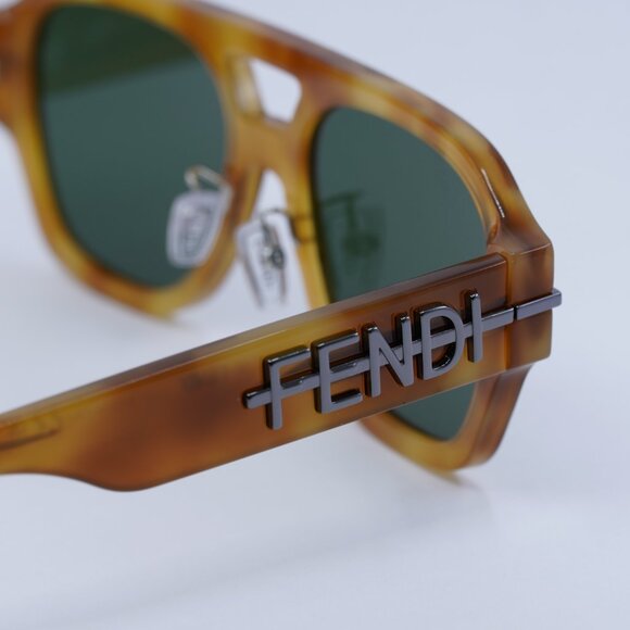 ?️ New Fendi FE40130F 55N Sunglasses - Shiny Light Havana Frame main image 9